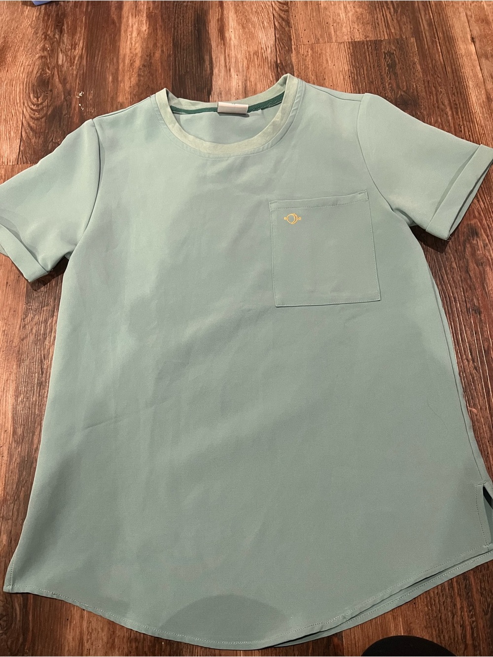 Women’s Luuna Crewneck Scrub Top